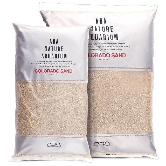 ADA Colorado Sand in 2kg and 8kg retail packaging, featuring warm-toned decorative sand for natural aquarium layouts